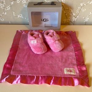 UGG Bixbee baby booties Pink size 2/3 (6-12mo)